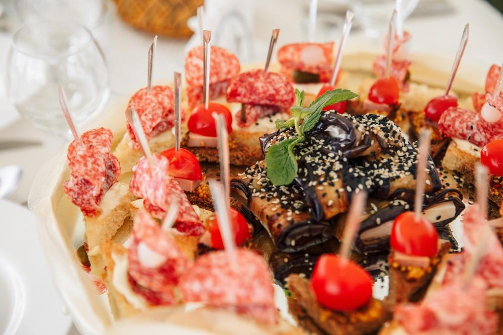 canapé platter